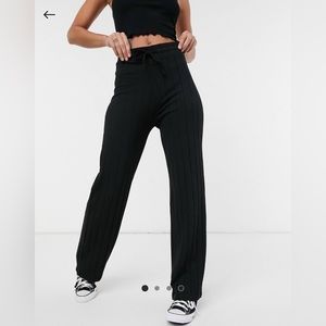 [SOLD] STRADIVARIUS Recycled Polyester Ribbed Wide Leg Pants